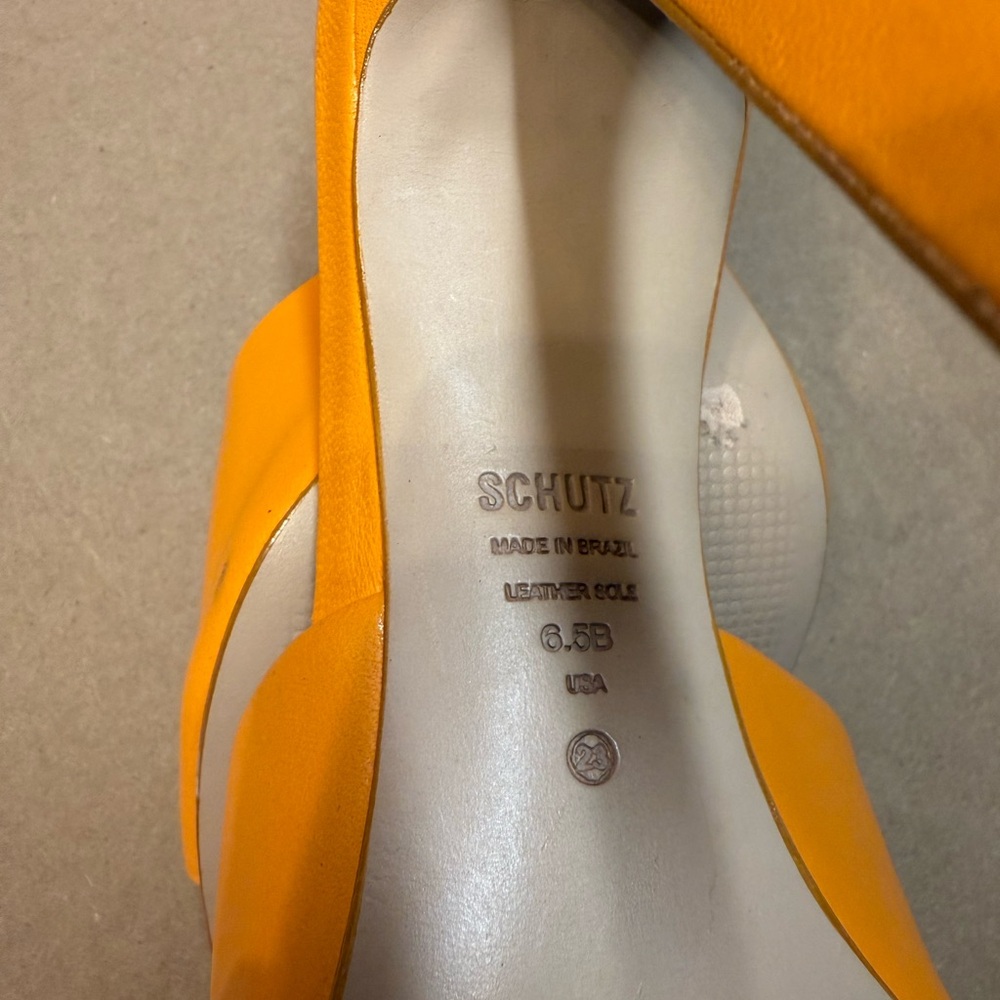 Schutz Women's Yellow Mules - Picture 4 of 4